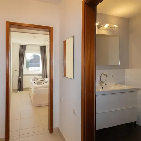 Zorn Διαμέρισμα